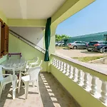 Apartment Mario Lopar