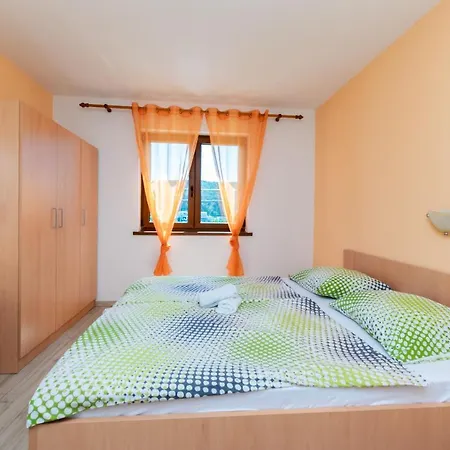 Apartment Mario Lopar