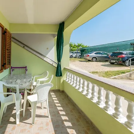 Apartment Mario Lopar